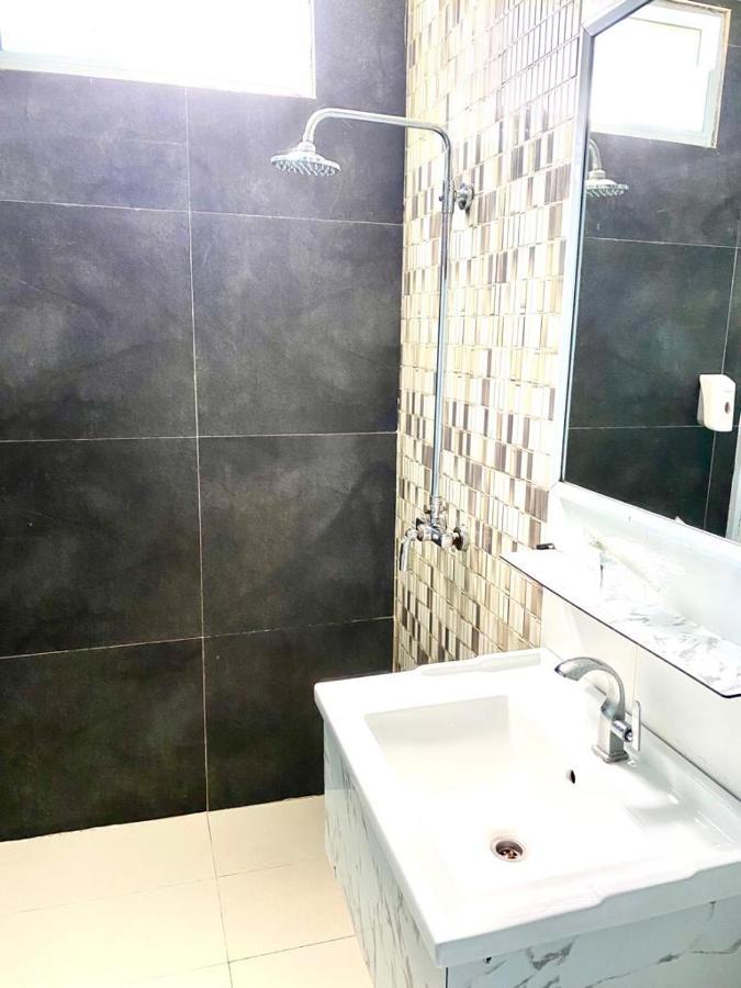 Os Hotel Tanjung Uncang Sagulung Екстериор снимка