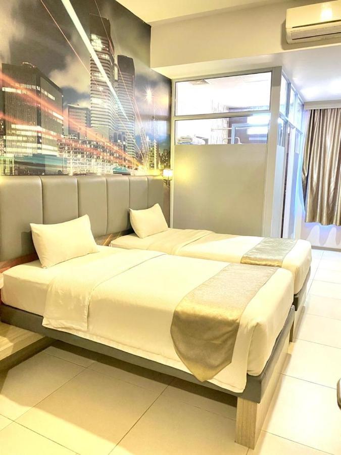 Os Hotel Tanjung Uncang Sagulung Екстериор снимка